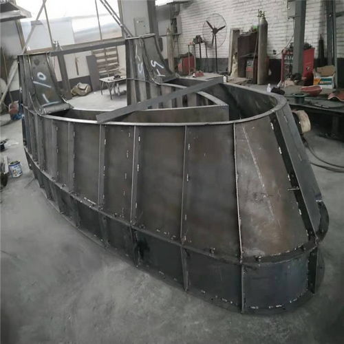 收費(fèi)島模具的專業(yè)化應(yīng)用與防水保溫工程的重要性